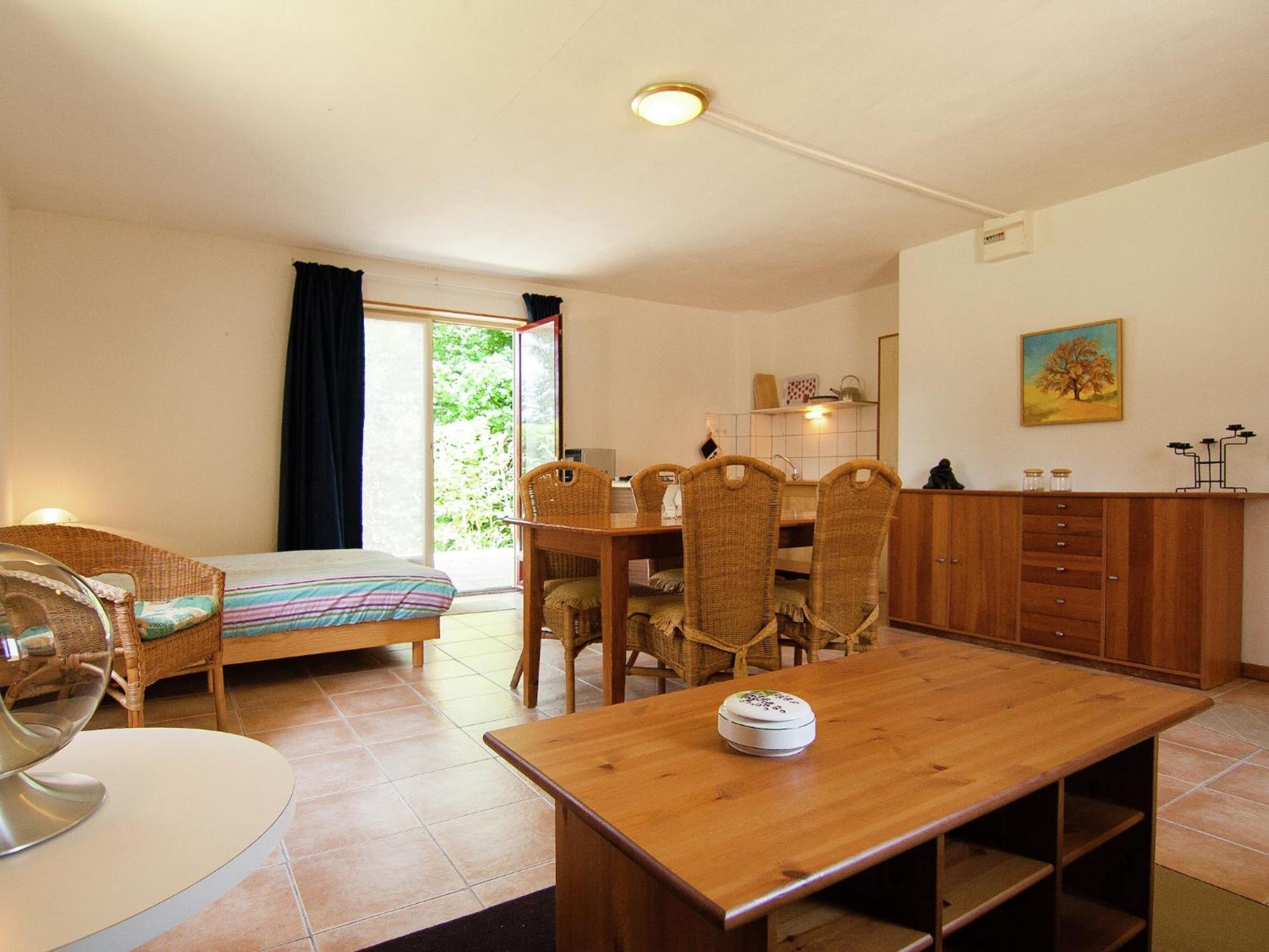 Appealing Apartment In Vezac With Swimming Pool Beynac-et-Cazenac Exterior foto
