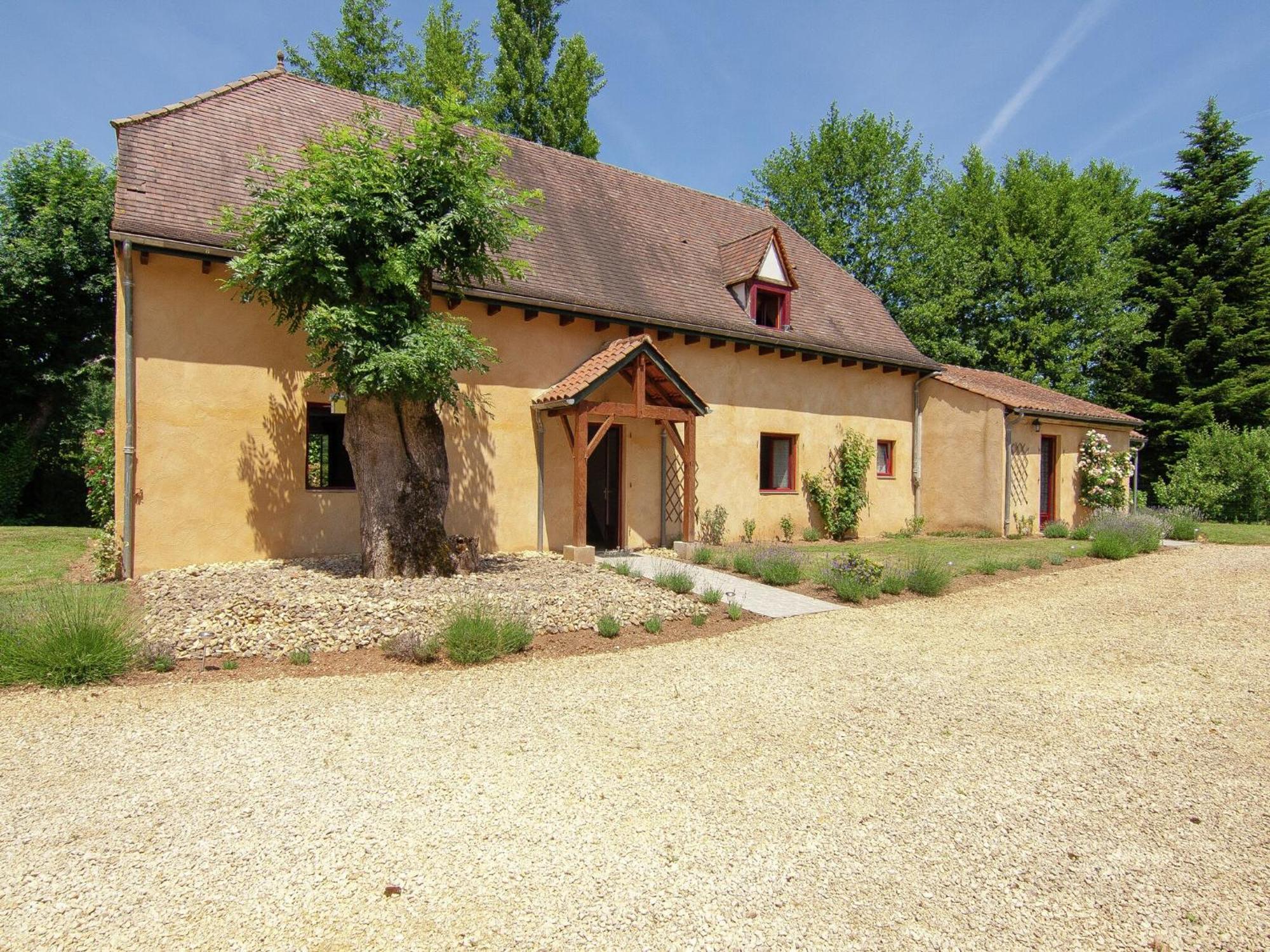 Appealing Apartment In Vezac With Swimming Pool Beynac-et-Cazenac Exterior foto
